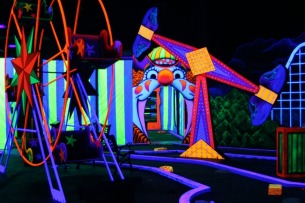 Circus-Mini-Golf-01