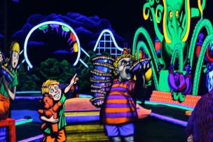 Circus-Mini-Golf-02