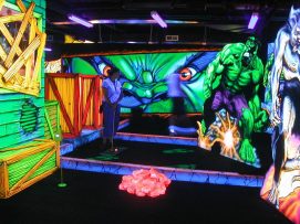 Incredible-Hulk-Mini-Golf-01