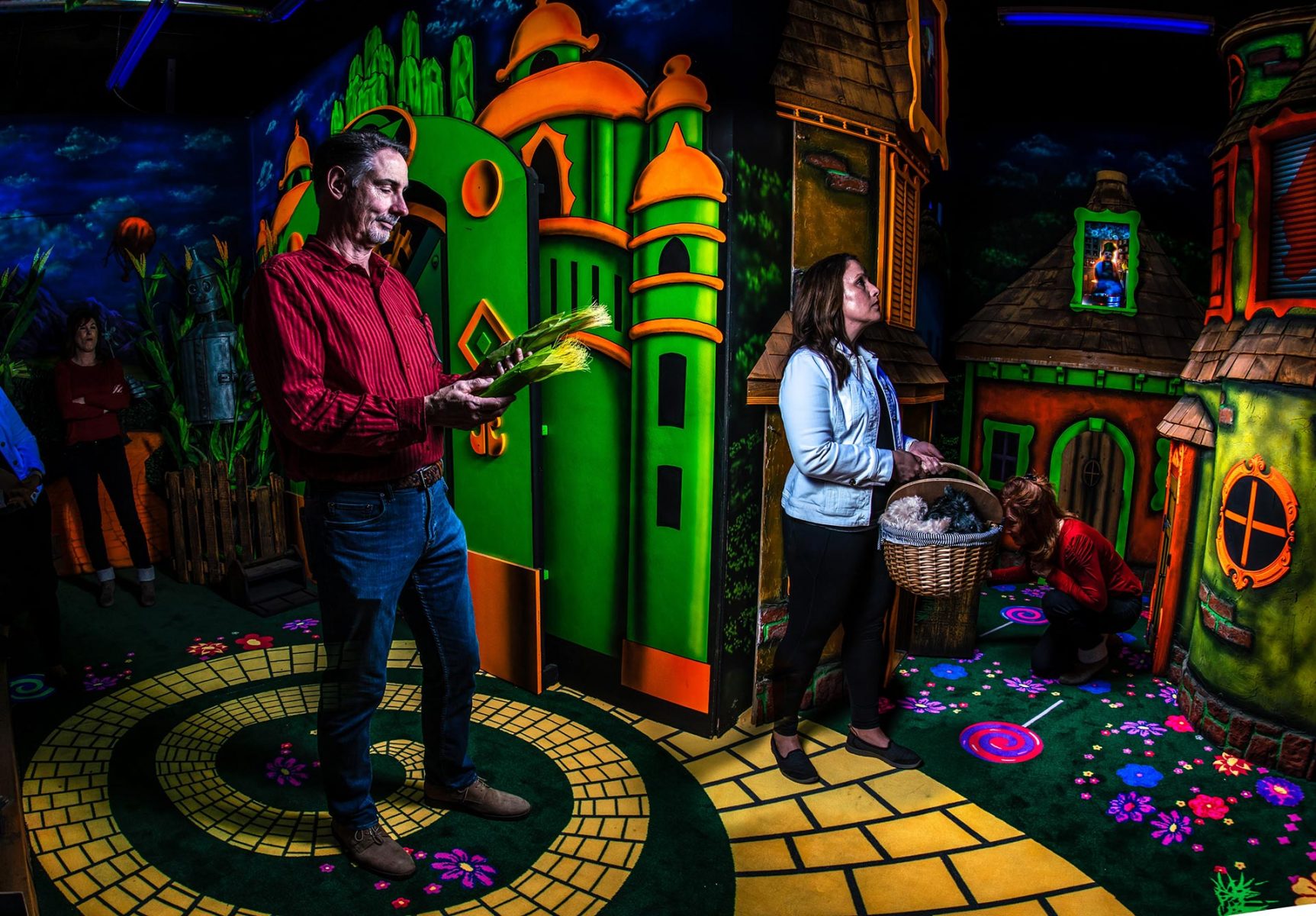 The Wonderful Wizard of Oz Escape - Blacklight Attractions